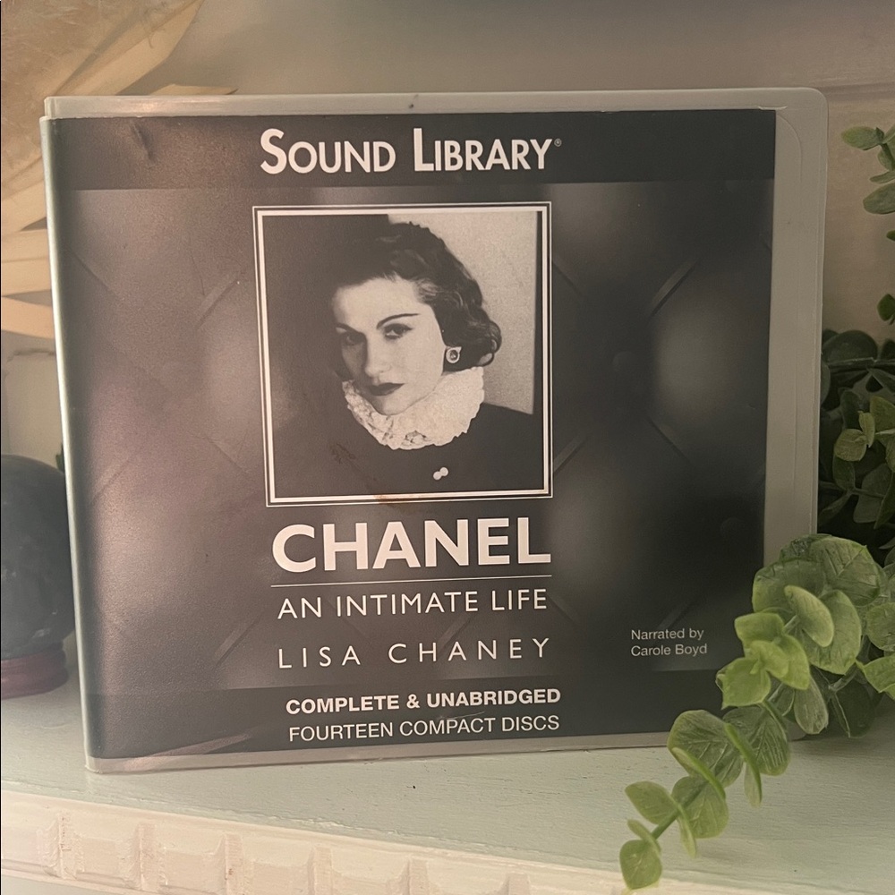 CHANEL - ‘An Intimate Life' by Lisa Chaney 14 CD 💿 Complete Audiobook Set